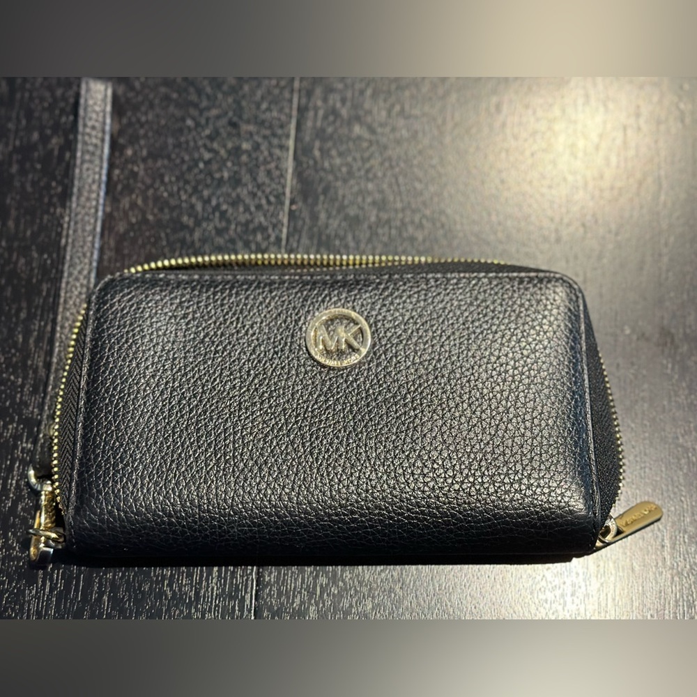 Michael Kors wallet